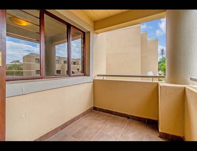 1 BEDROOM APARTMENT TO LET IN WELTEVREDEN PARK